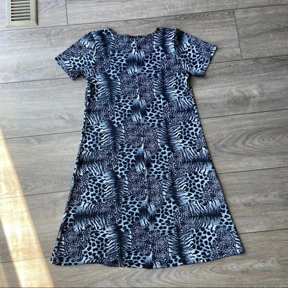 Julia Divina Leopard  Short Sleeve Stretchy Dress - Picture 11 of 12